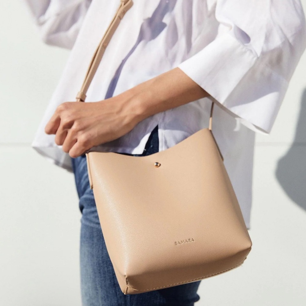 Samara Crossbody Bag in Peony NWOT